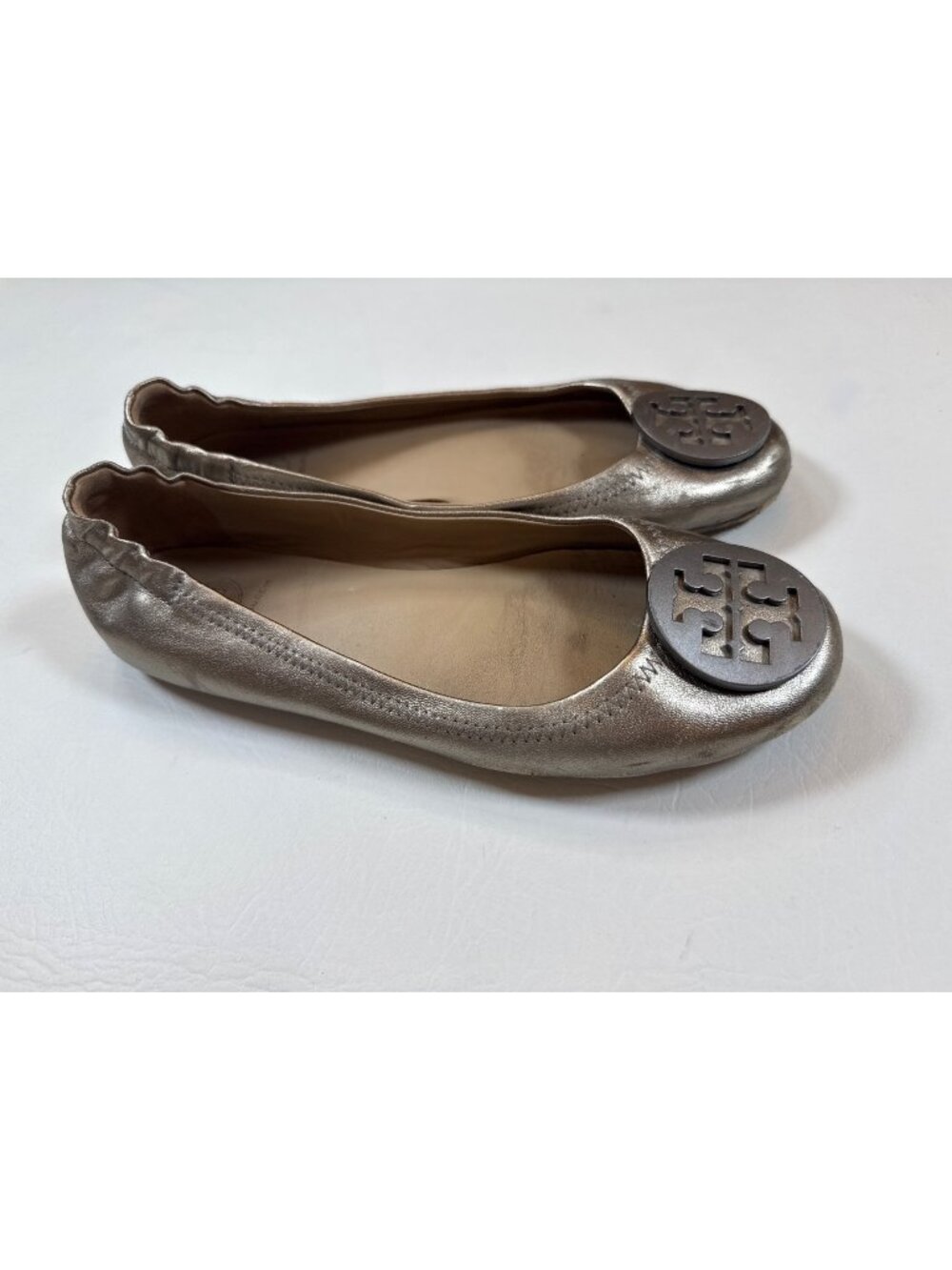 Tory Burch Metallic Leather Logo Flats Womens Shoes Size 7 Silver/Gold